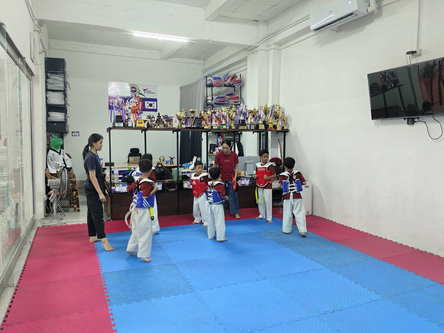 อุปกรณ์ได้มาตรฐาน